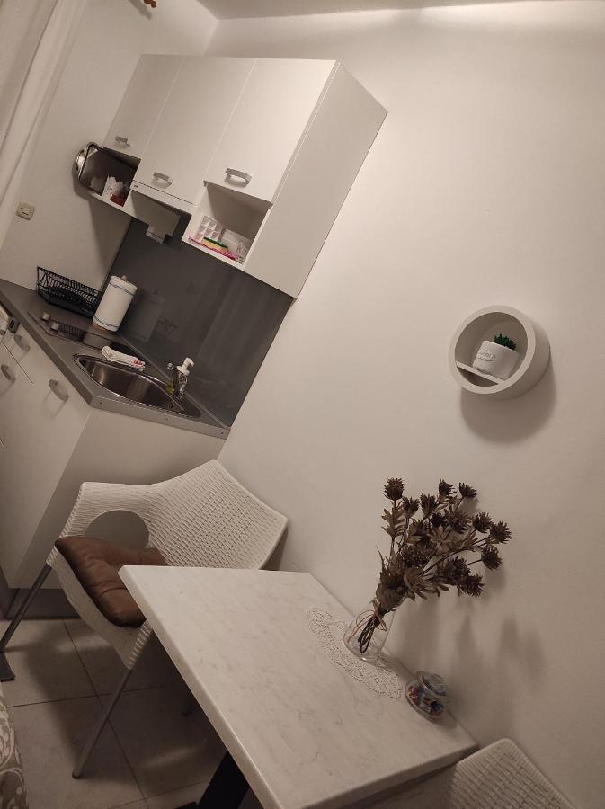 Roko Apartments Биоград на Мору Екстериор снимка