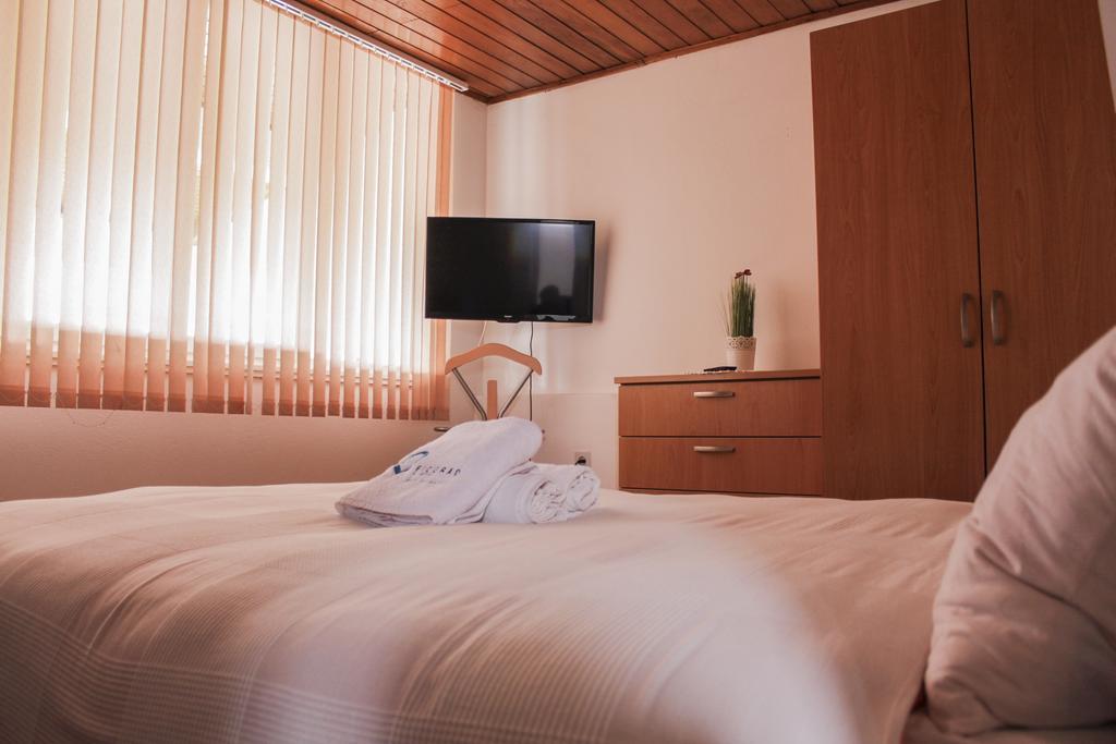 Roko Apartments Биоград на Мору Екстериор снимка